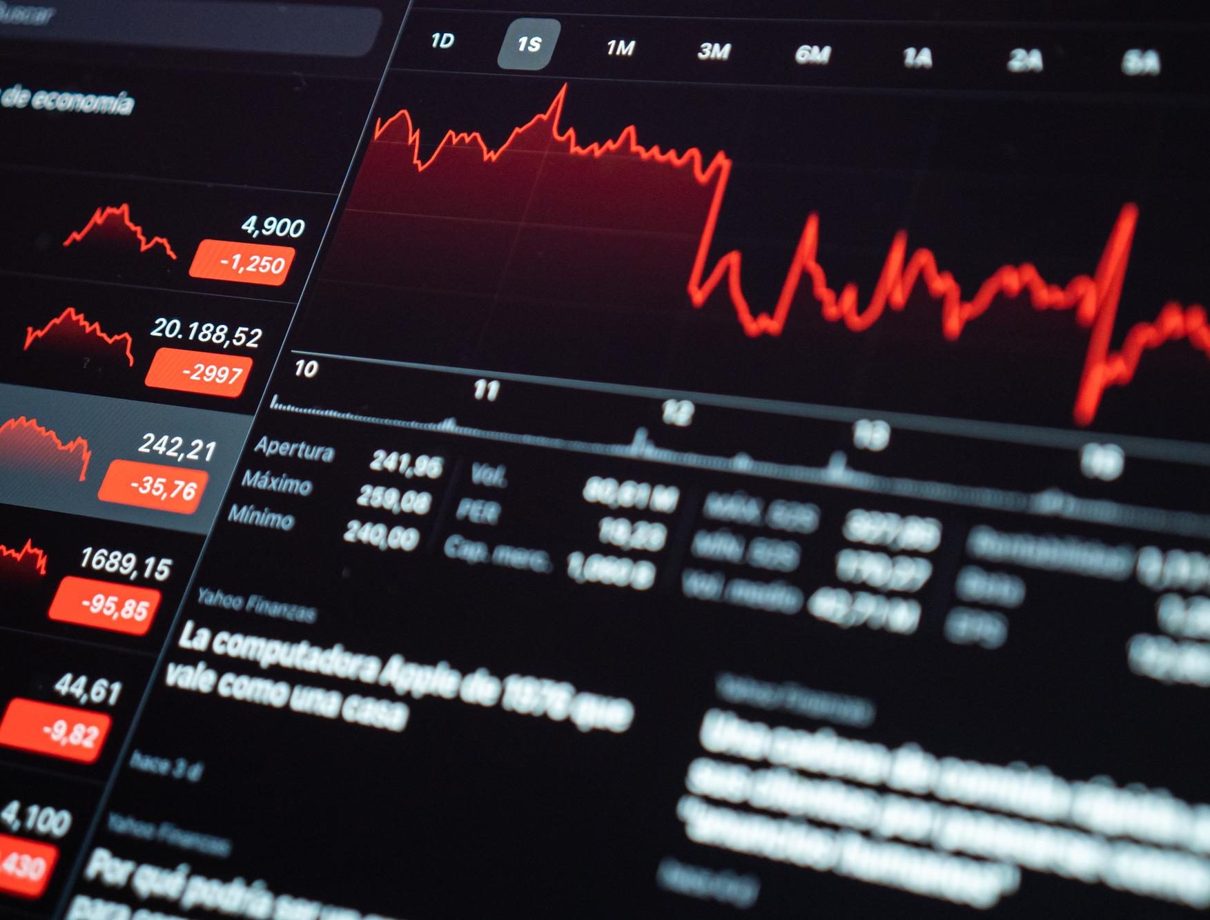 Investir en PME ou dans l’immobilier en 2025 : quel est le meilleur choix ?